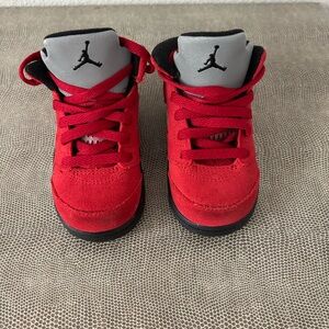 Jordan 5 Retro in red baby sneakers